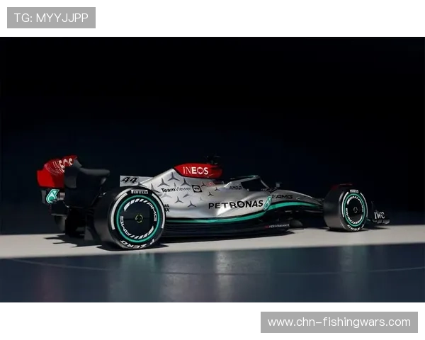 梅赛德斯车队因前两日悬挂问题与引擎更换损失时间，巴林测试仅完成282圈